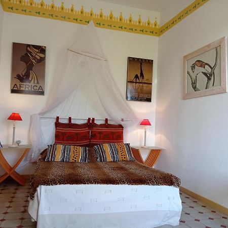 La Bastide De Boisset Bed & Breakfast Argilliers Bagian luar foto
