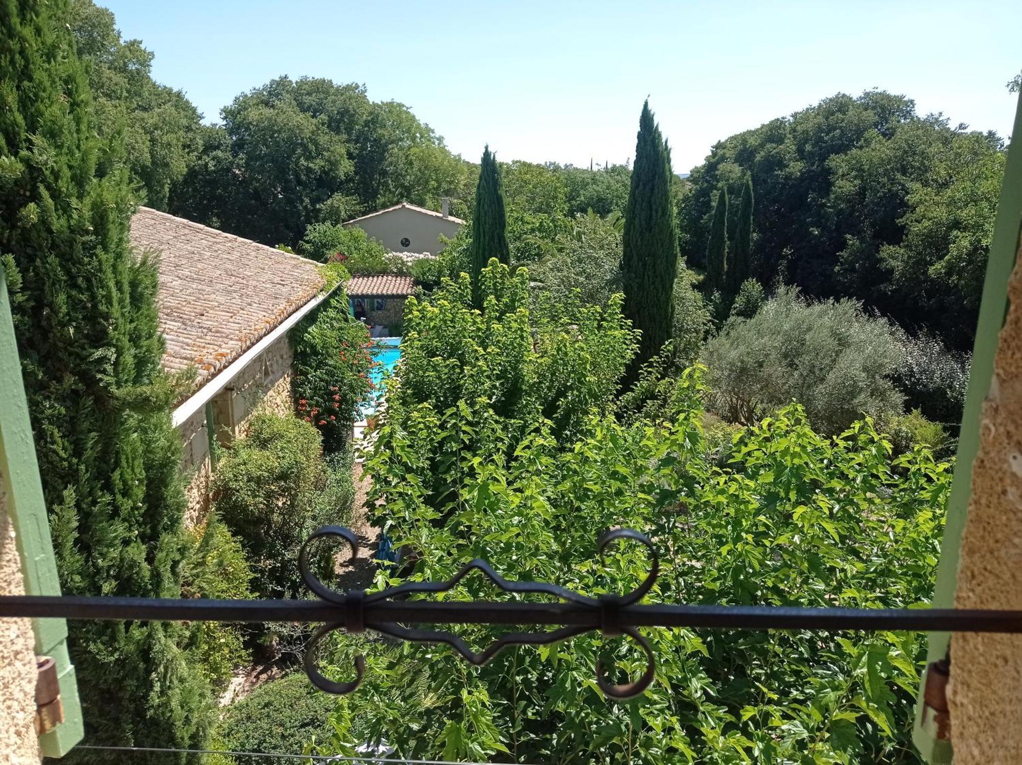 La Bastide De Boisset Bed & Breakfast Argilliers Ruang foto